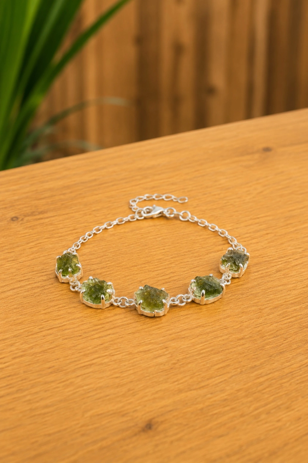pulsera_moldavita_5_piedras